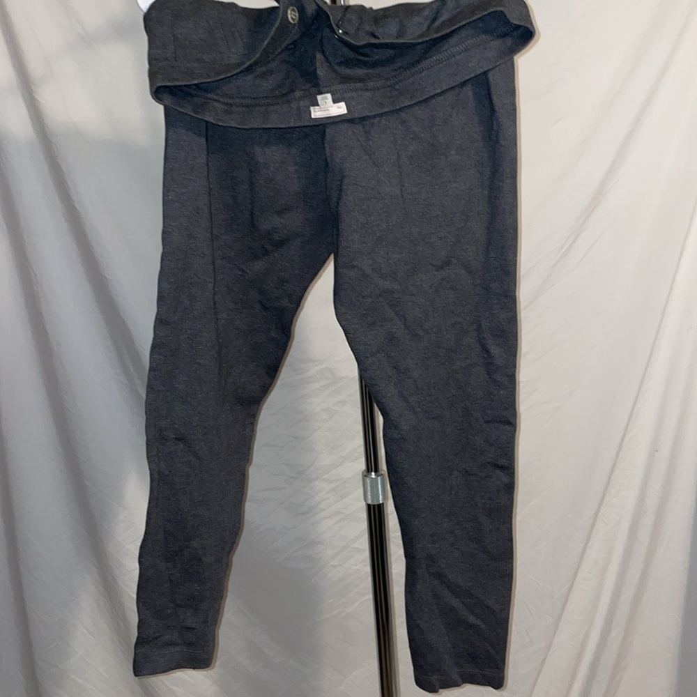 Gap - Picture 3 of 9
